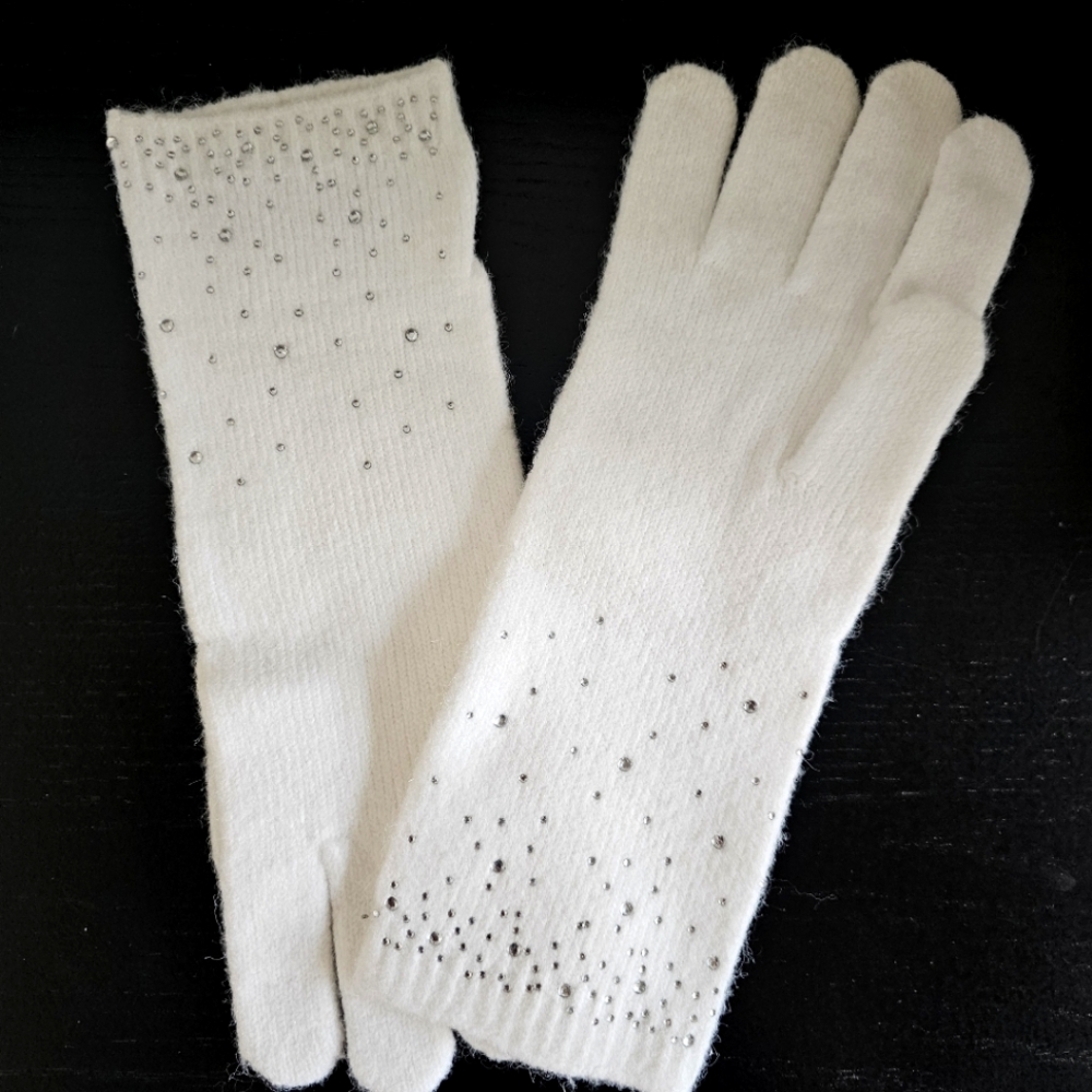 White/Cream Rhinestone Gloves